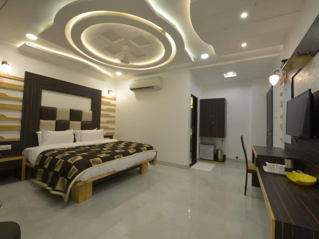Hotel Jp International Aurangabad  Bagian luar foto